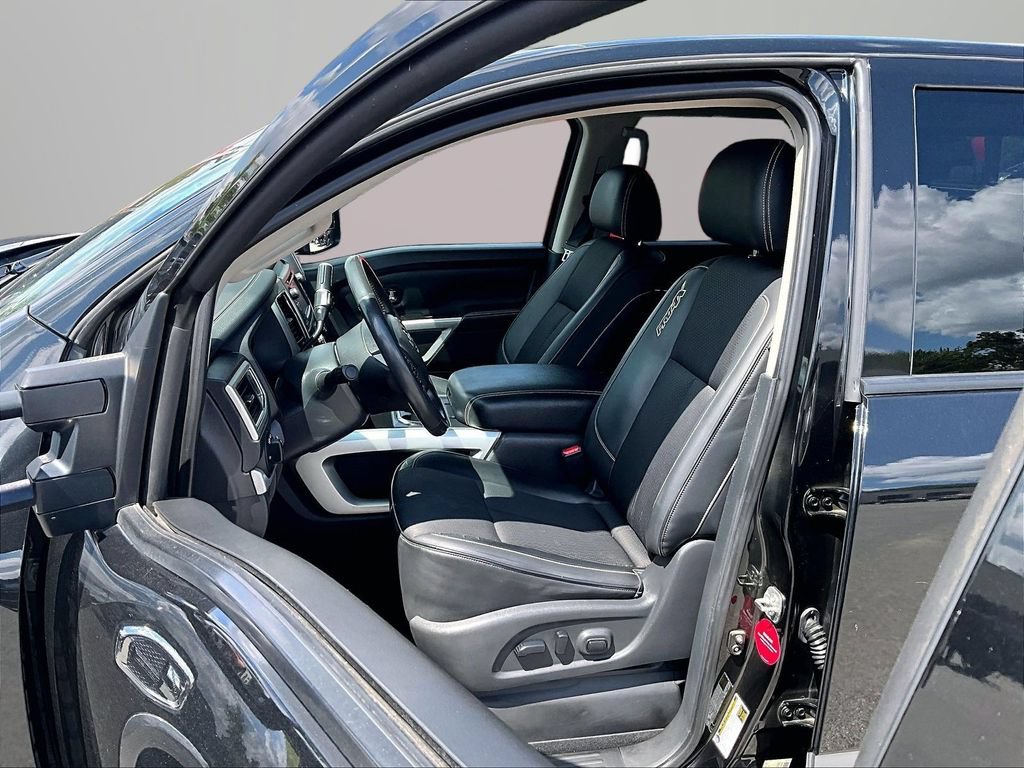 Used 2017 Nissan Titan PRO-4X AWD/4WD image 27