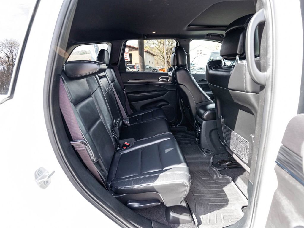 Used 2019 Jeep Grand Cherokee Limited AWD/4WD image 29