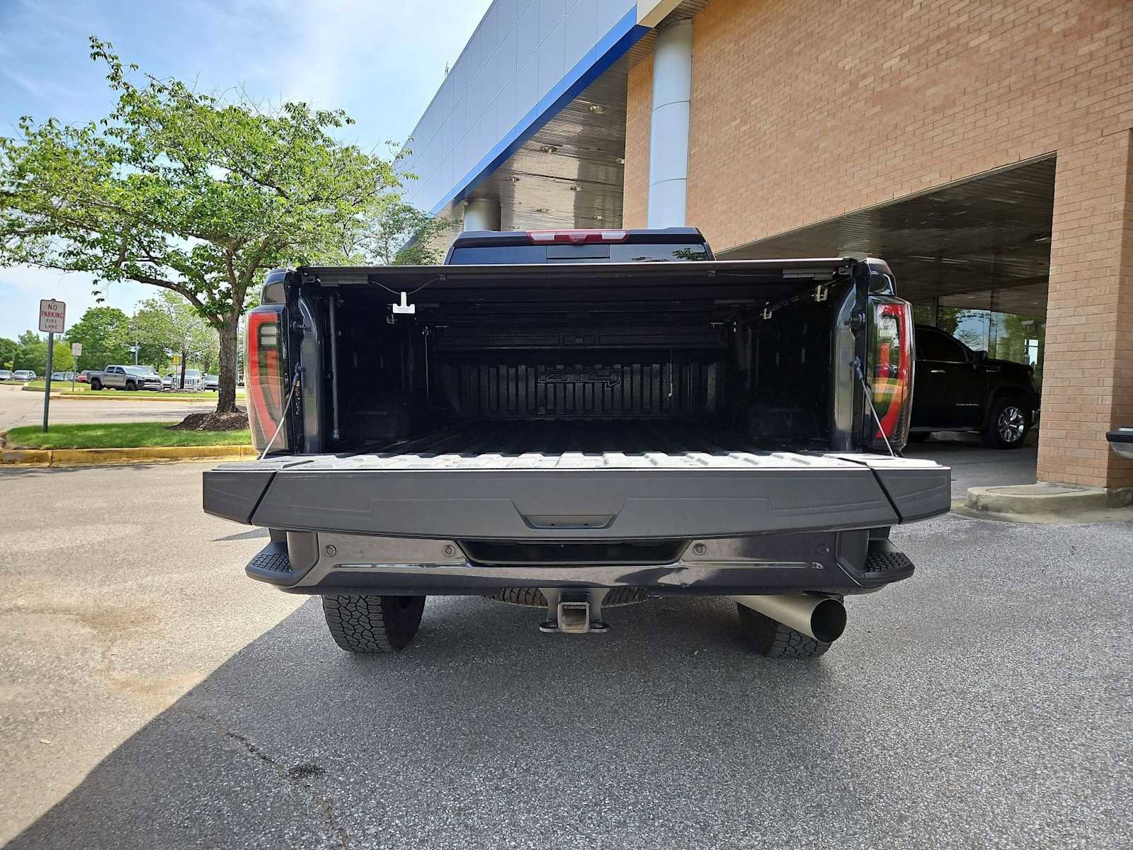 Used 2024 GMC Sierra 2500 AT4 w/ AT4 Premium Plus Package AWD/4WD image 60