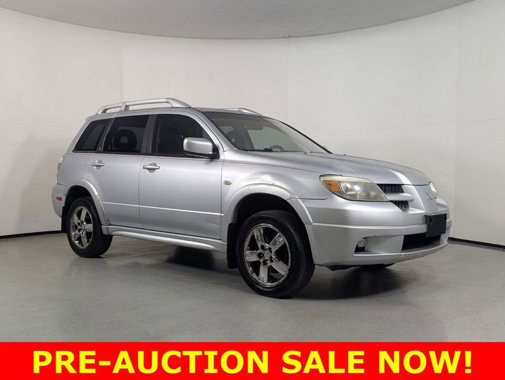 Used 2006 Mitsubishi Outlander SE FWD image 1