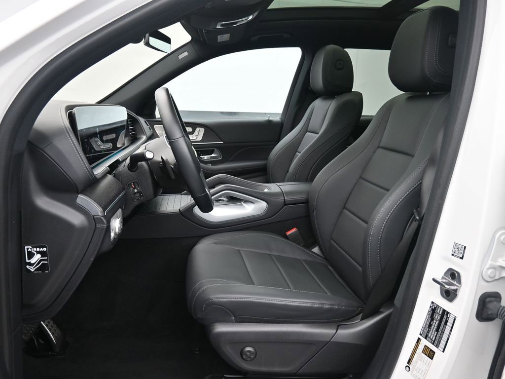 Used 2022 Mercedes-Benz GLS 450 4MATIC image 10