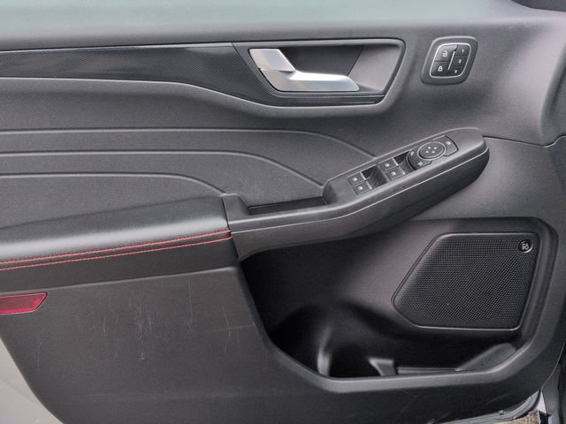Used 2023 Ford Escape ST-Line Elite w/ Premium Technology Package AWD/4WD image 25
