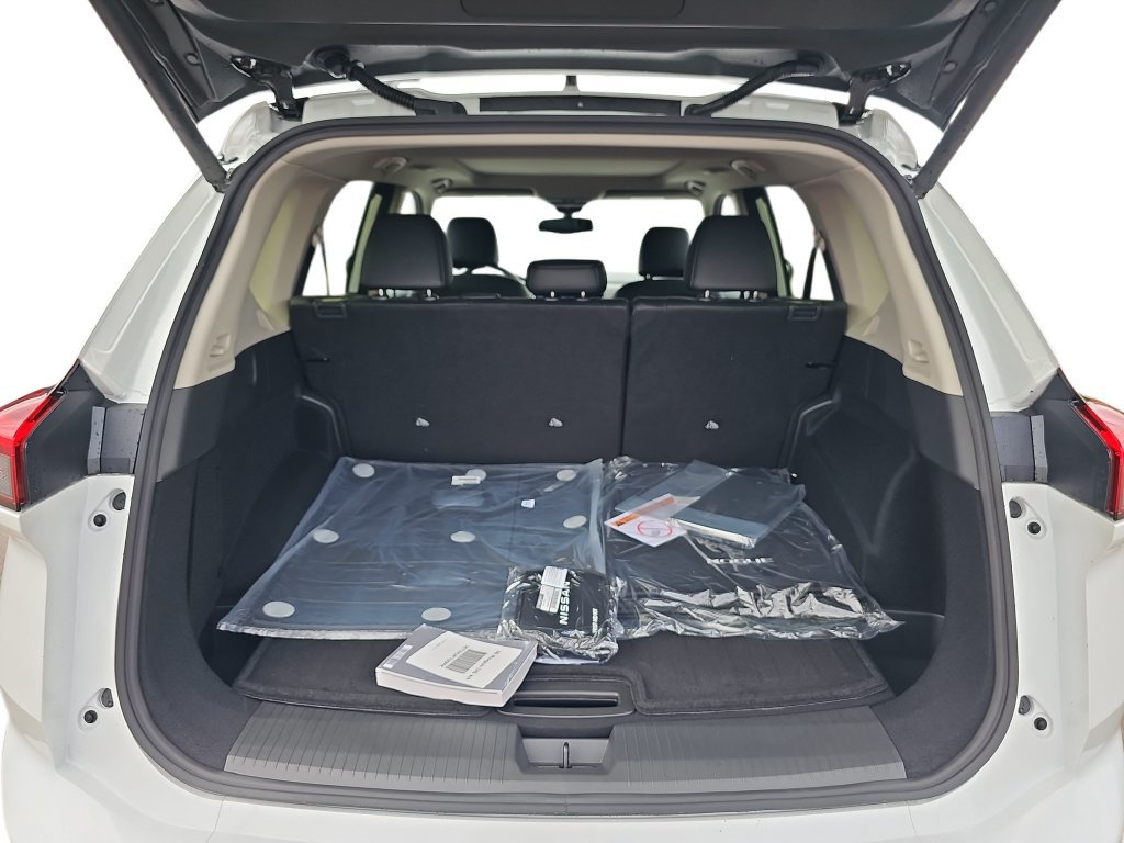 New 2026 Nissan Rogue Platinum w/ Platinum Premium Package AWD/4WD image 30