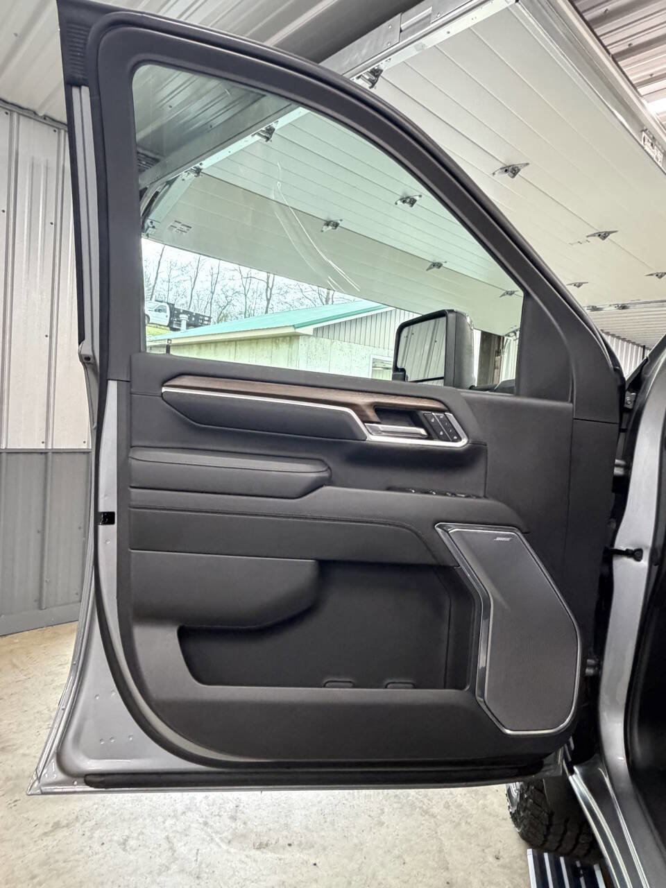 Used 2024 Chevrolet Silverado 2500 High Country w/ High Country Premium Package image 31