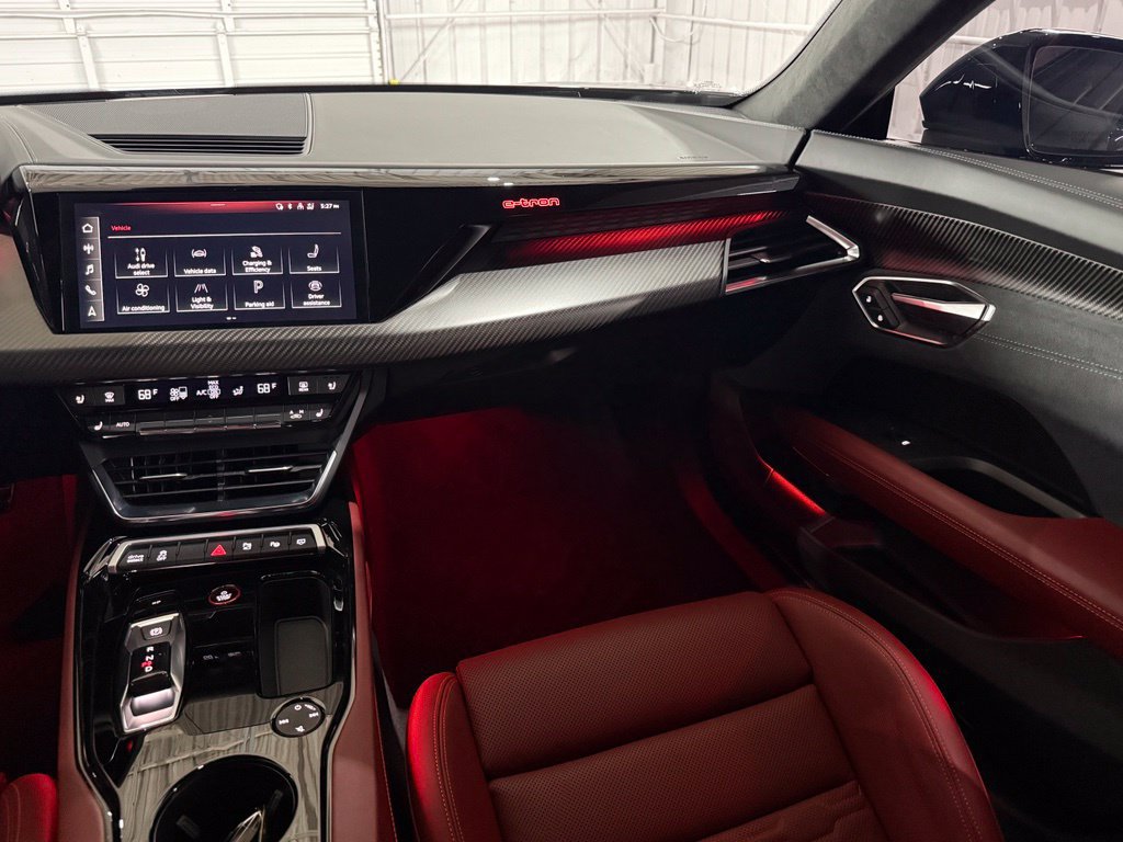 Used 2022 Audi RS e-tron GT w/ Carbon Performance Package AWD/4WD image 46