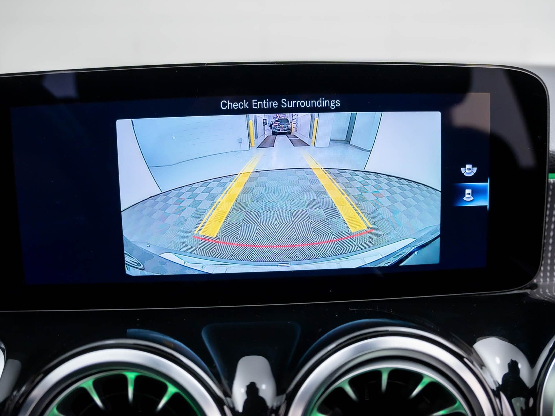 Certified 2022 Mercedes-Benz GLB 250 4MATIC image 30