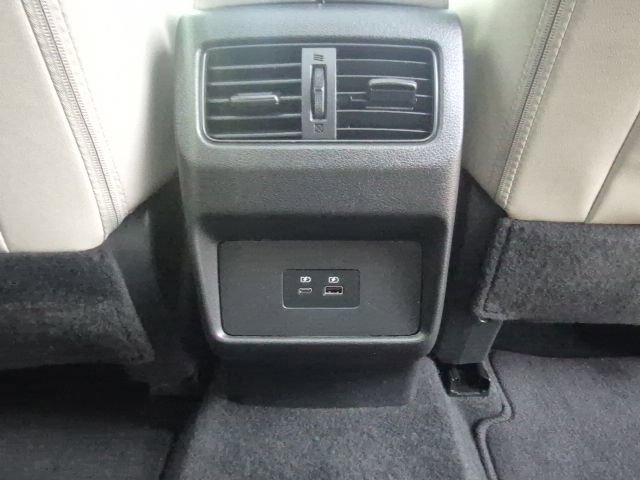 Used 2023 Nissan Rogue SL image 13