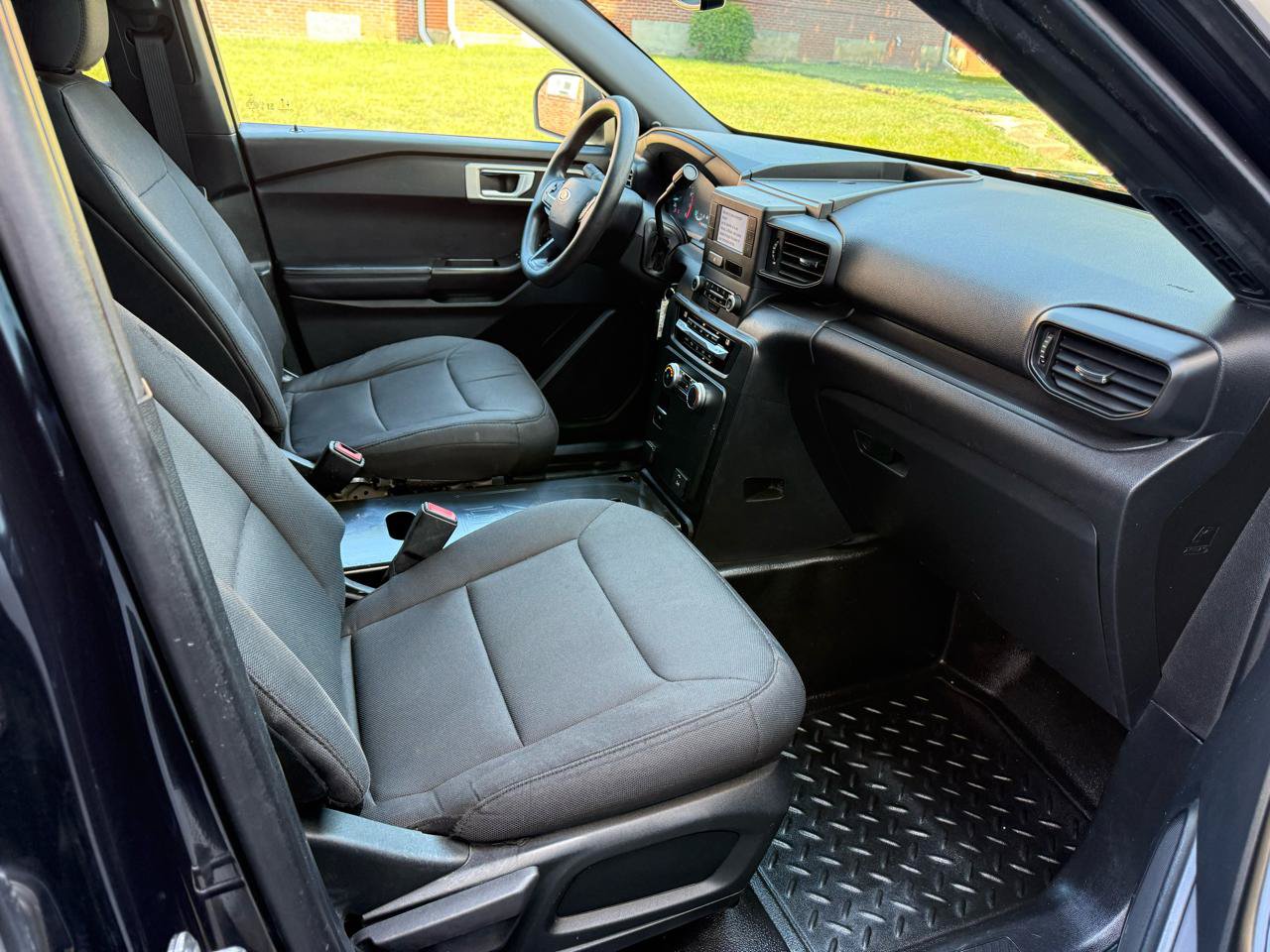 Used 2020 Ford Explorer 4WD Police Interceptor w/ Ultimate Wiring Package image 29