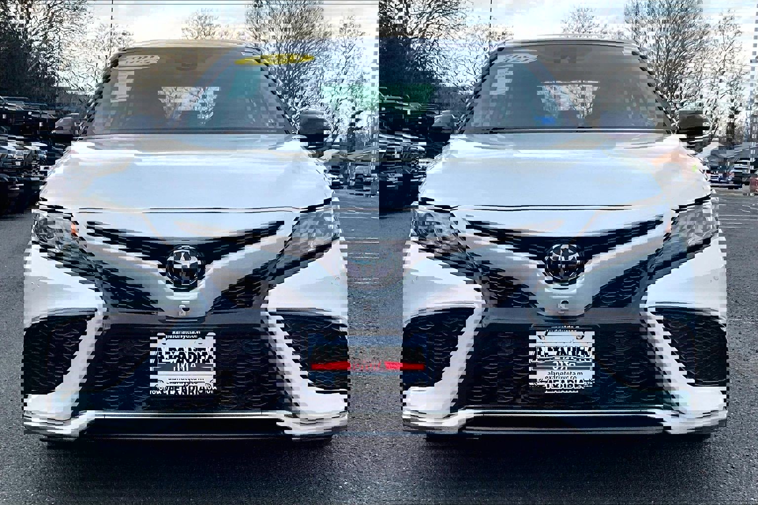 Used 2023 Toyota Camry XSE image 3