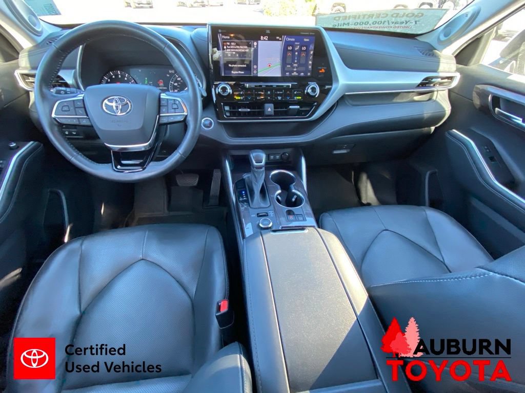 Certified 2020 Toyota Highlander Platinum AWD/4WD image 33