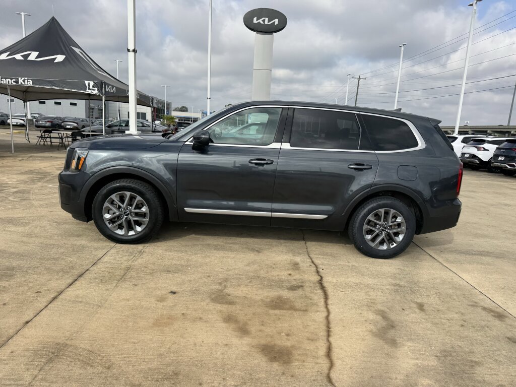 Used 2024 Kia Telluride LX image 26