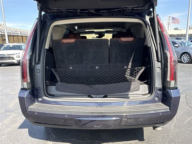 Used 2017 Cadillac Escalade Luxury image 25