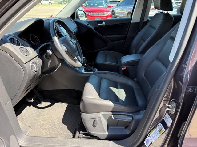 Used 2016 Volkswagen Tiguan S AWD/4WD image 12