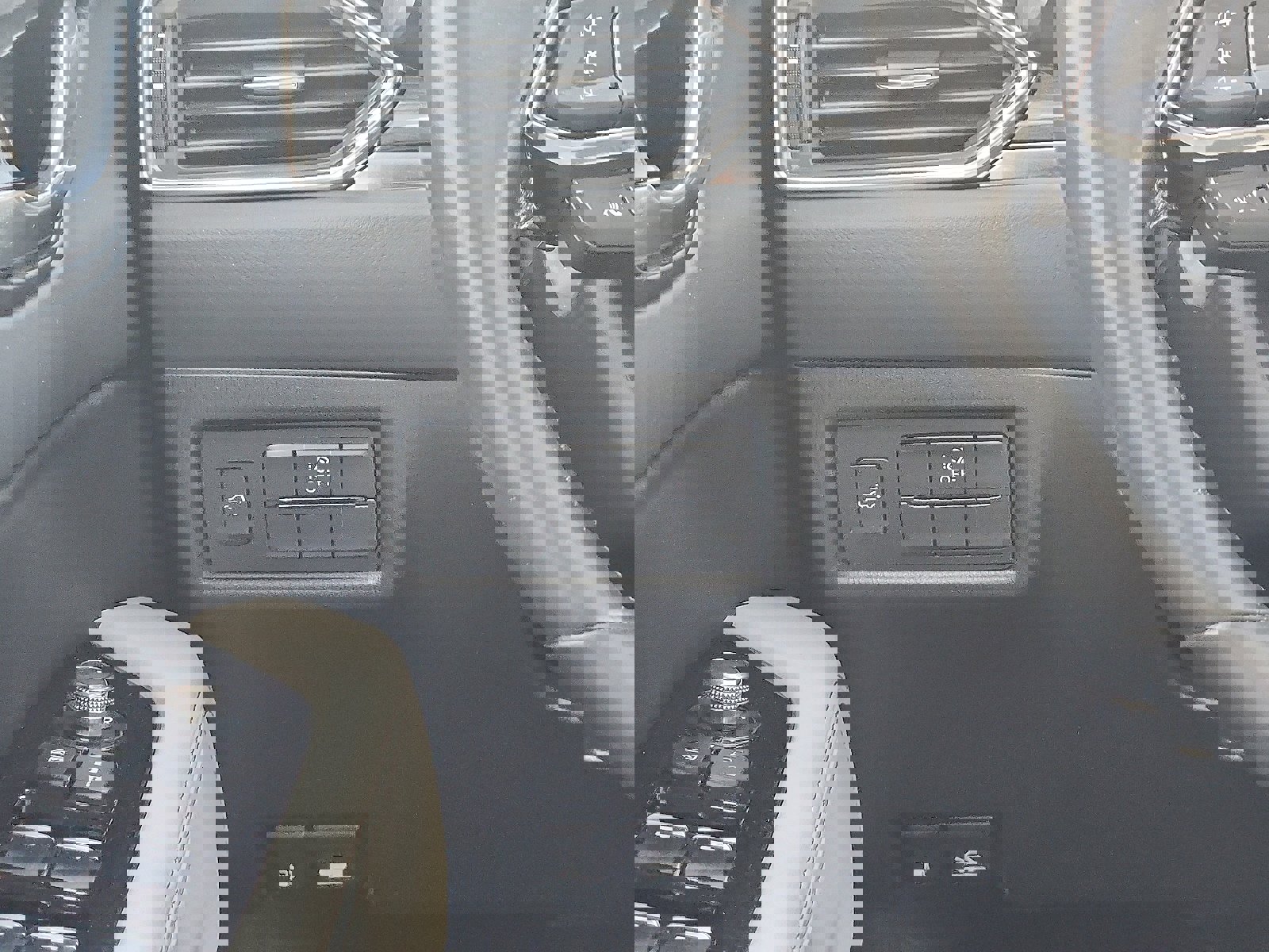 Used 2023 MAZDA CX-5 AWD 2.5 S w/ Premium Plus Pkg image 13