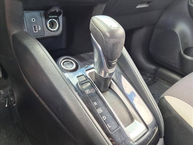 Used 2021 Nissan Versa SV FWD image 16