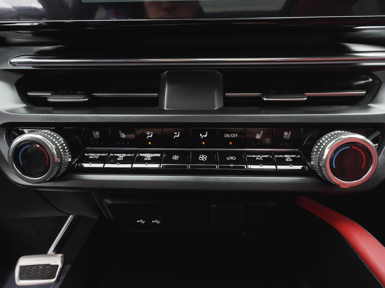 Used 2024 Acura ZDX A-Spec image 28