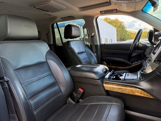 Used 2017 GMC Yukon Denali w/ Open Road Package image 31