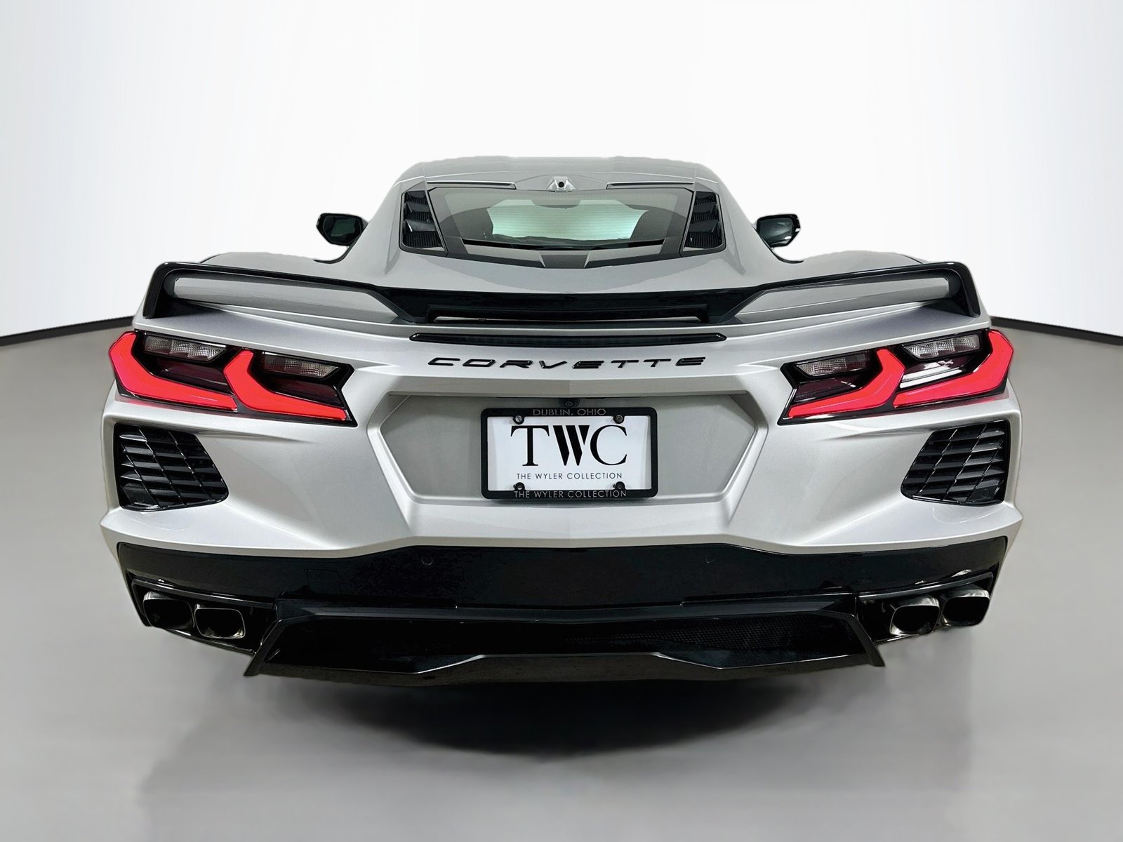 Used 2020 Chevrolet Corvette Stingray Premium Cpe w/ 3LT Preferred Equipment Group RWD image 6