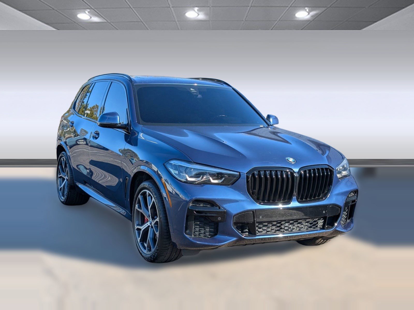 Used 2023 BMW X5 xDrive40i w/ M Sport Package image 7