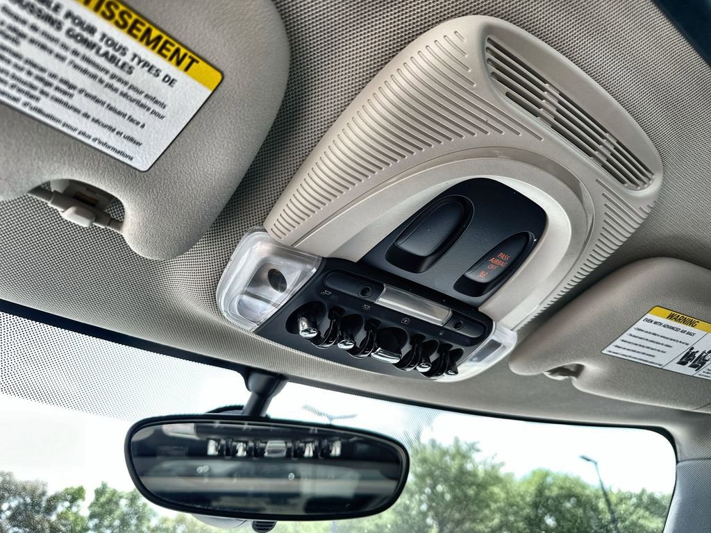 Used 2015 MINI Cooper S image 29