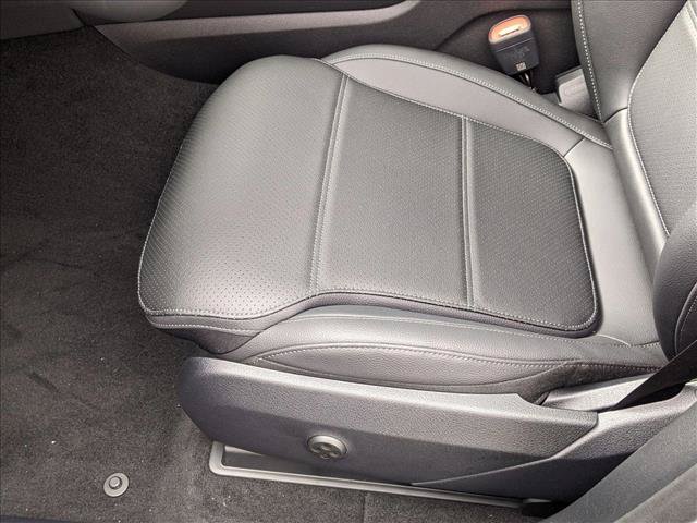 Certified 2026 Mercedes-Benz GLC 300 4MATIC image 4