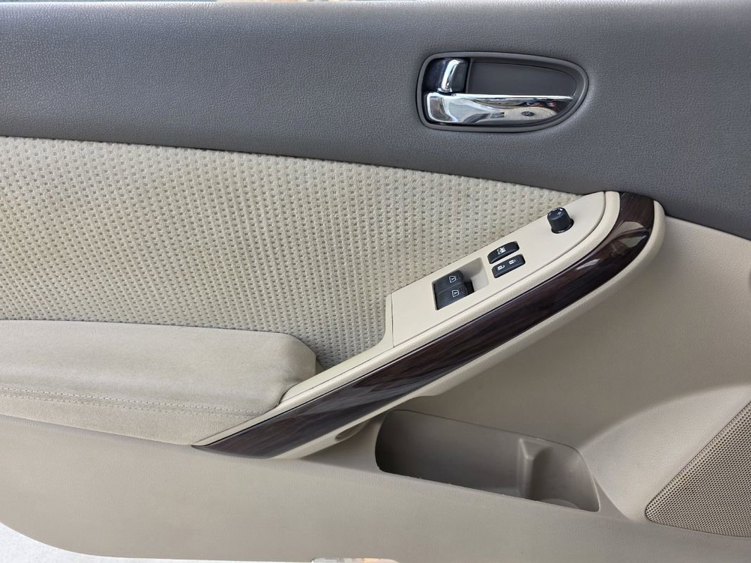 Used 2012 Nissan Altima 2.5 S w/ Convenience Pkg FWD image 16