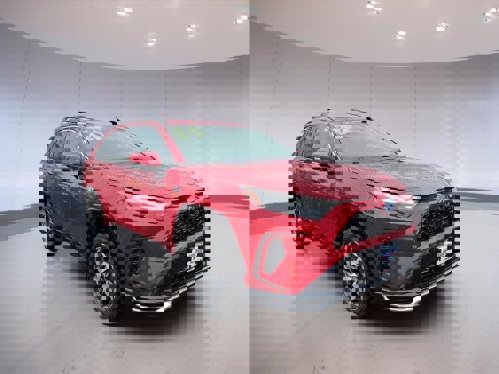 Used 2024 Toyota RAV4 SE