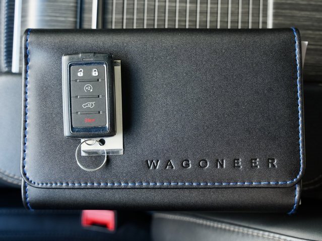 Used 2024 Jeep Wagoneer Series II image 37