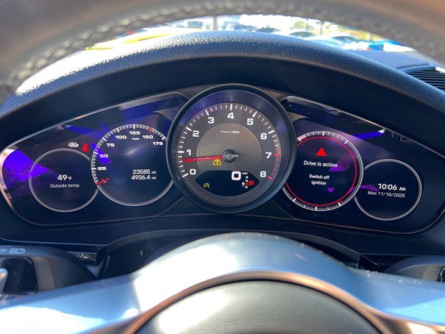 Used 2023 Porsche Cayenne image 16