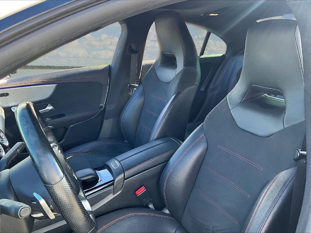 Used 2022 Mercedes-Benz CLA 250 image 21