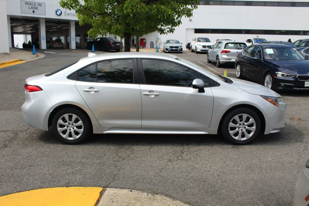 Used 2023 Toyota Corolla LE FWD image 9