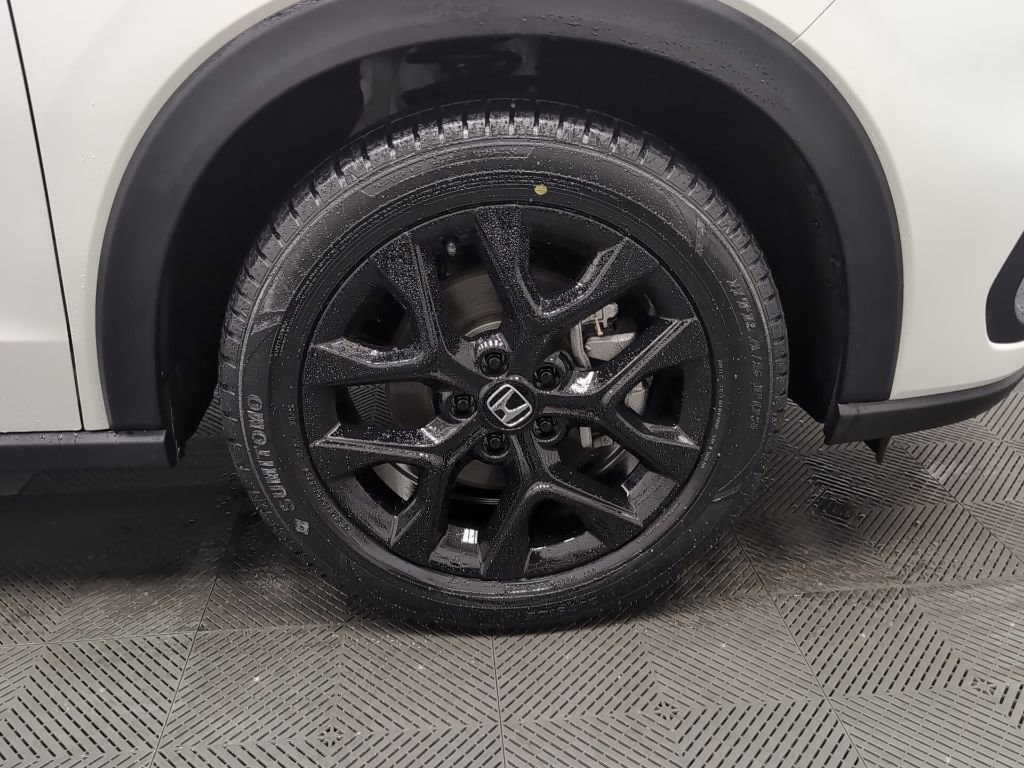 Used 2024 Honda HR-V Sport image 39