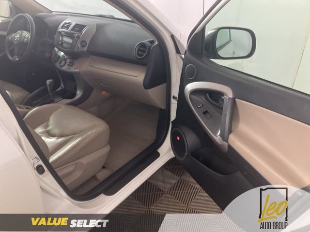 Used 2008 Toyota RAV4 Limited AWD/4WD image 17