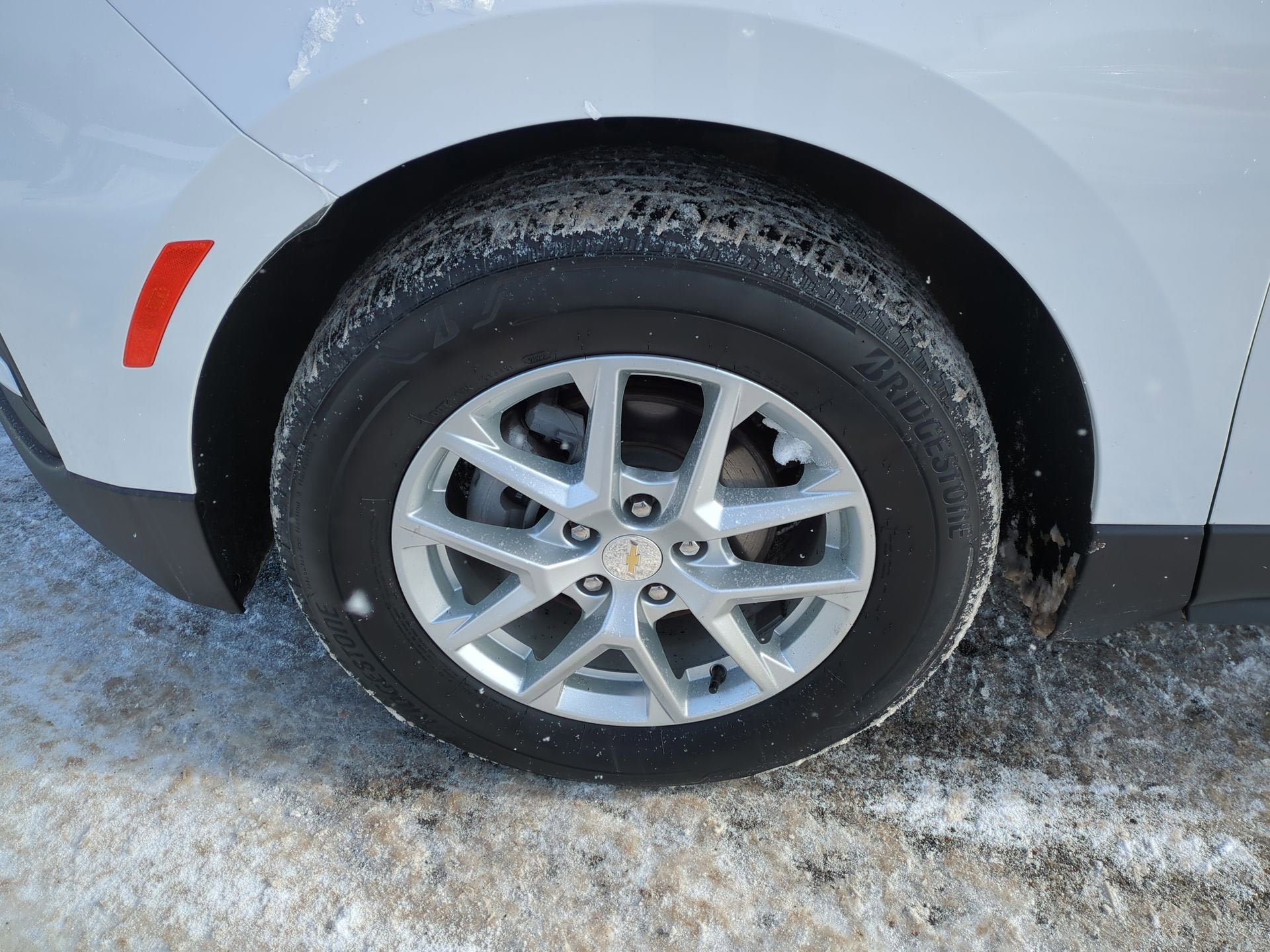 Certified 2023 Chevrolet Equinox LS w/ LS Convenience Package AWD/4WD image 32