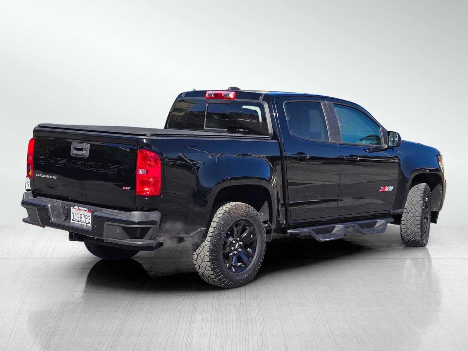 Used 2022 Chevrolet Colorado Z71 w/ Z71 Midnight Edition AWD/4WD image 4