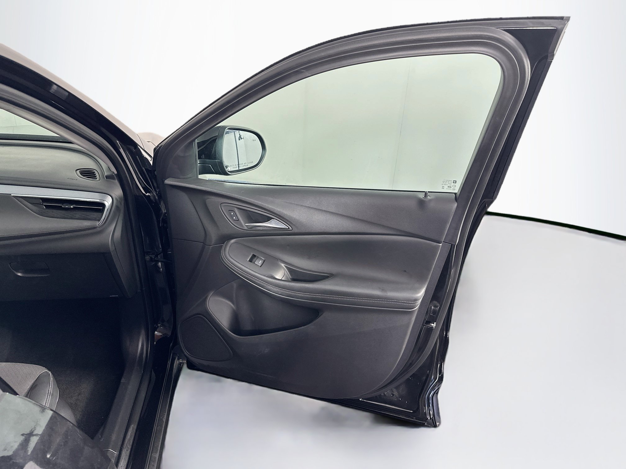 Used 2025 Buick Encore GX Preferred FWD image 33