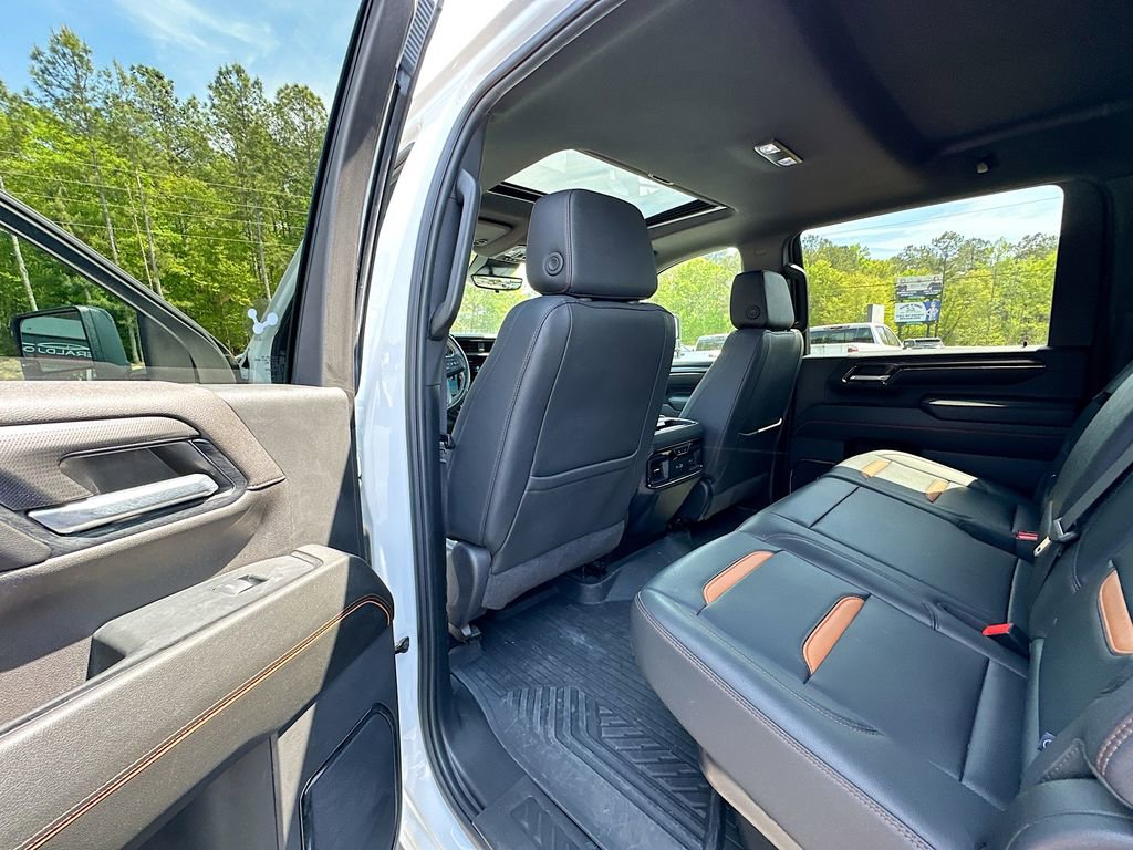 Used 2024 GMC Sierra 2500 AT4 w/ AT4 Premium Plus Package image 17