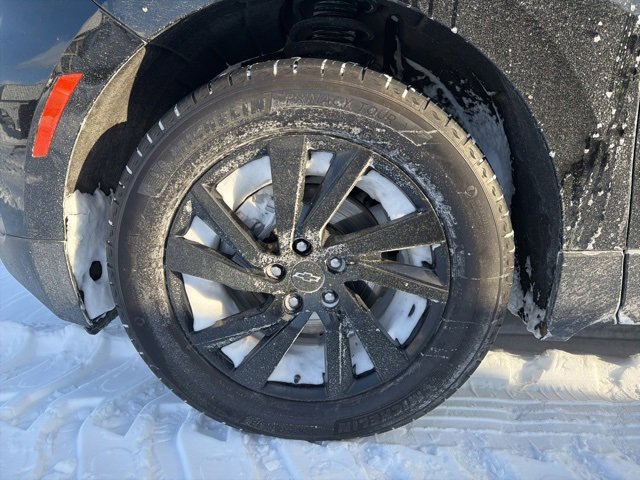 Used 2024 Chevrolet Equinox LS w/ LS Convenience Package image 3