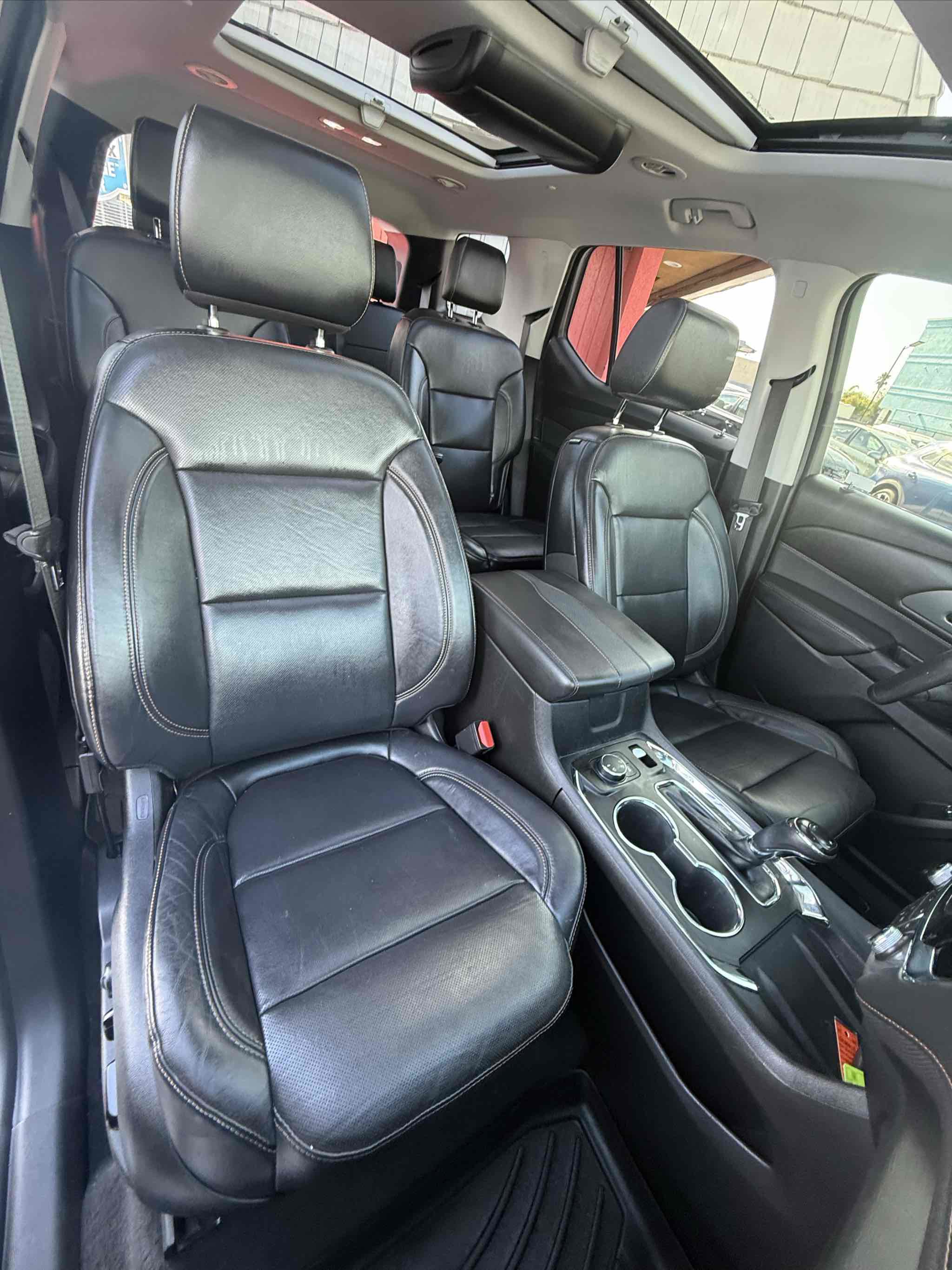Used 2018 Chevrolet Traverse Premier image 73