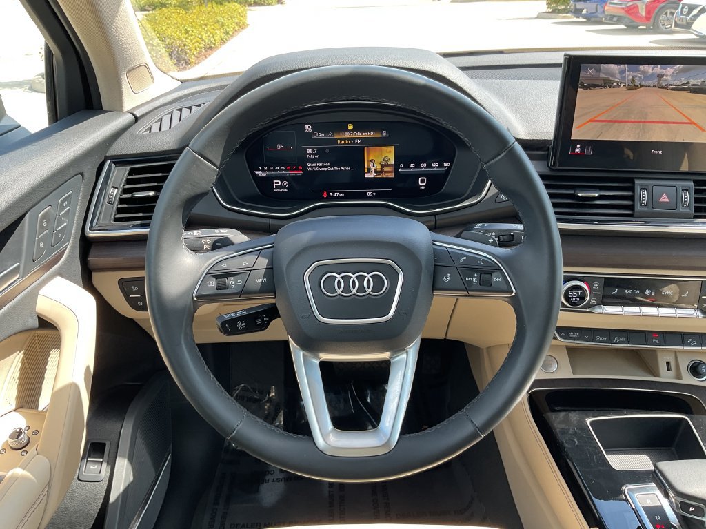 Used 2023 Audi Q5 2.0T Premium Plus w/ Premium Plus Package AWD/4WD image 21
