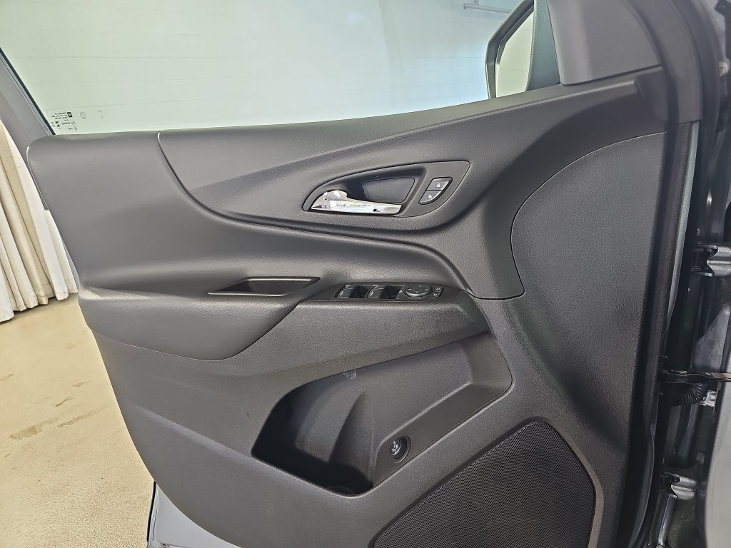 Certified 2024 Chevrolet Equinox LT AWD/4WD image 33