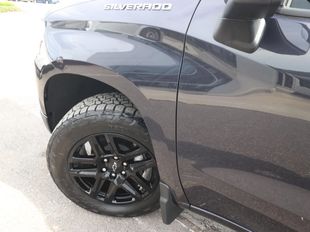 Used 2022 Chevrolet Silverado 1500 RST image 3