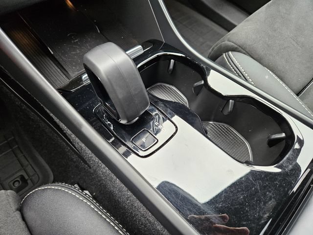 Certified 2023 Volvo XC40 Recharge Plus w/ Protection Package Premier AWD/4WD image 26