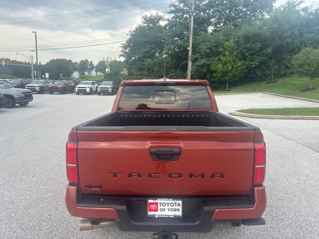 Used 2025 Toyota Tacoma TRD Sport w/ TRD Sport Premium Package AWD/4WD image 5