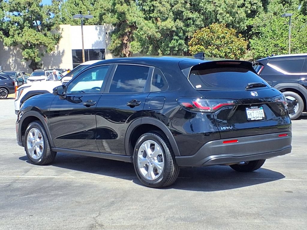 Used 2024 Honda HR-V LX image 4