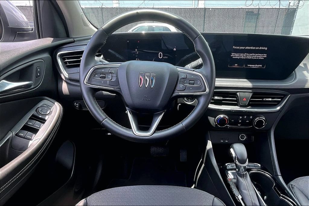 Used 2025 Buick Encore GX Preferred AWD/4WD image 8