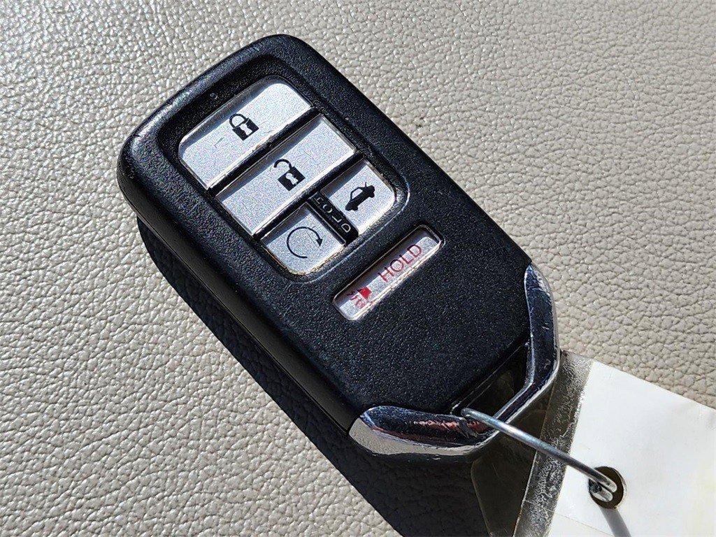 Used 2019 Honda Accord EX image 32