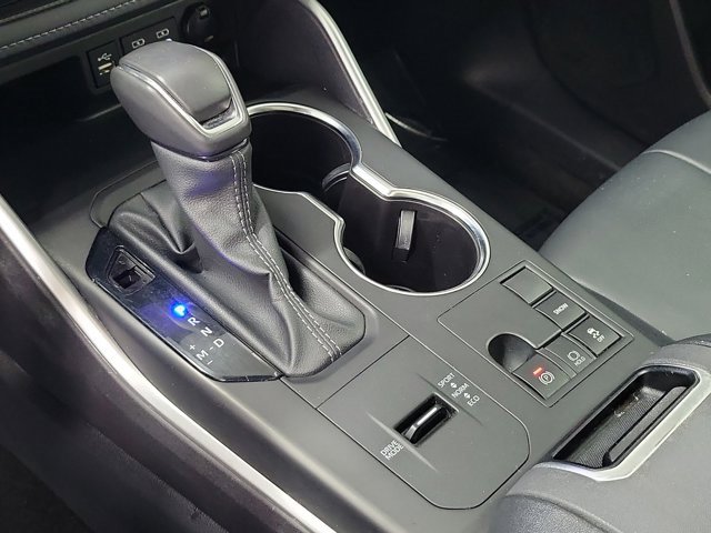 Used 2024 Toyota Highlander LE image 34