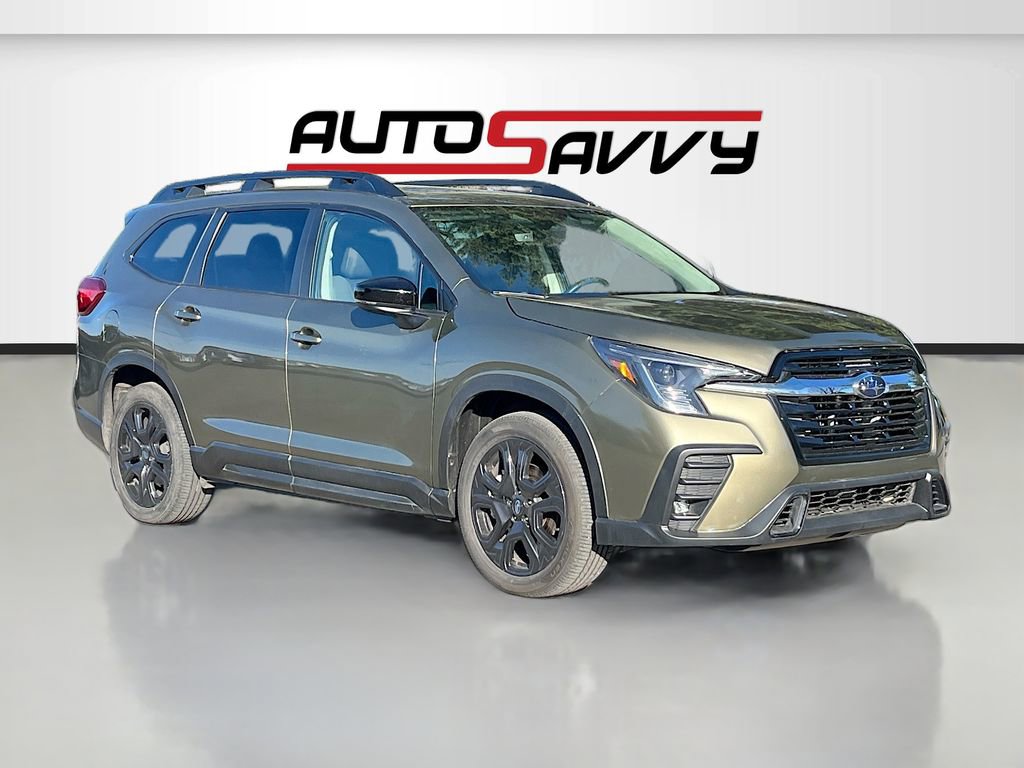 Used 2025 Subaru Ascent Onyx Edition image 1