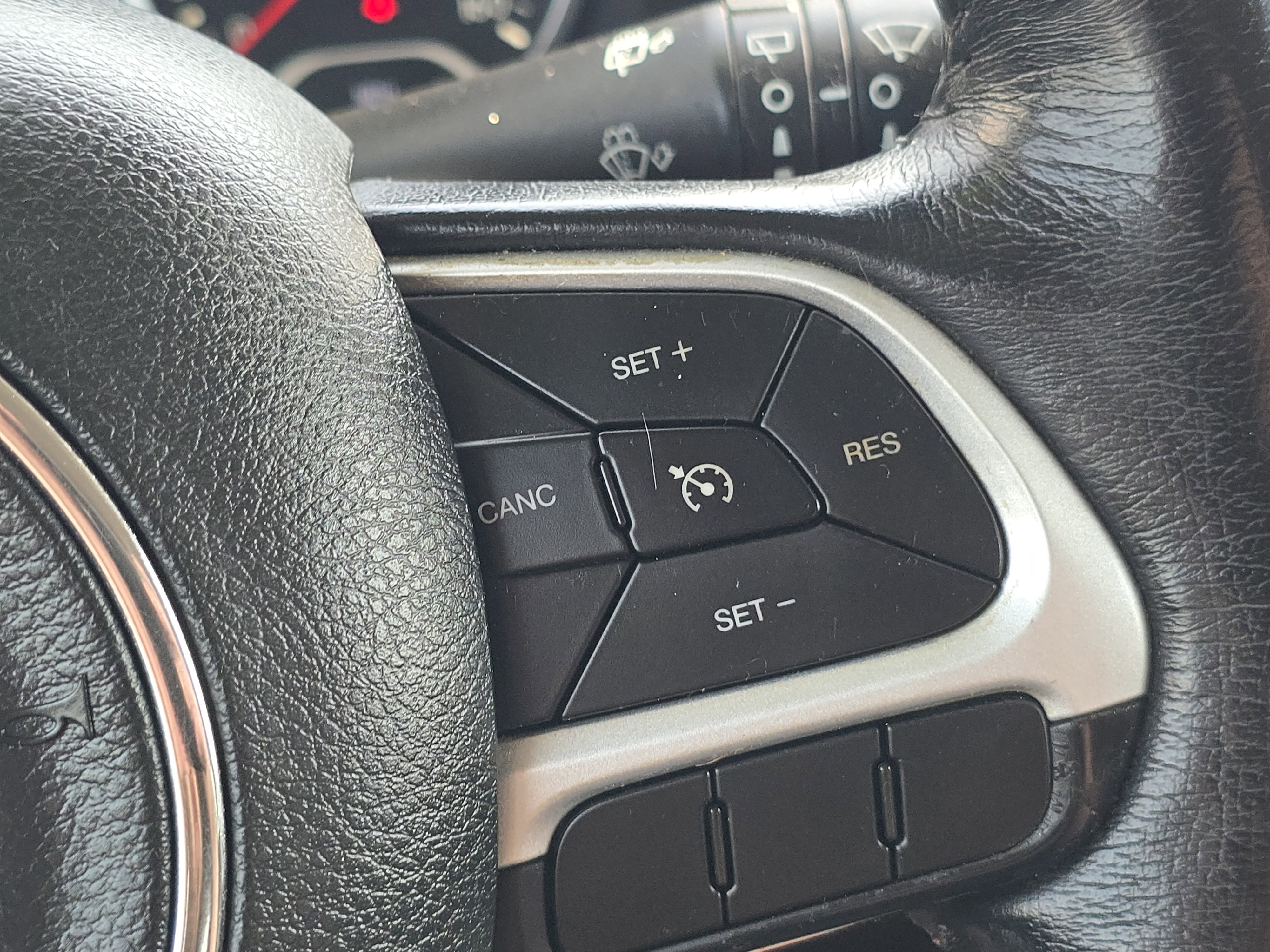 Used 2020 Jeep Renegade Latitude w/ Cold Weather Group image 8